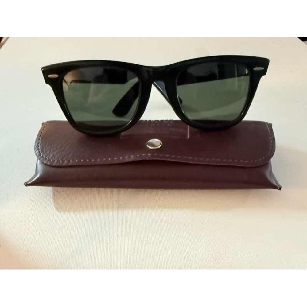 Vintage Ray-Ban Bausch & Lomb Wayfarer  5022 Sunglasses Black USA Green Lenses